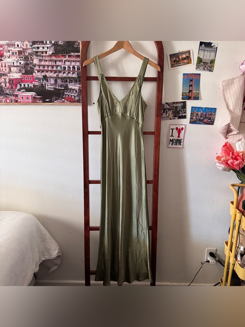 Reformation Daytona 100% Silk Midi Dress Artichoke Green V-Neck - Picture 5 of 10